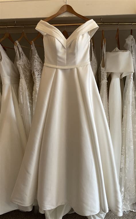 Stella York 6865 Mikado Ballgown Sample Wedding Dress Save 57 Stillwhite