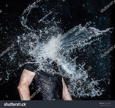 Nude Men Water Splash Liquid Nude Foto De Stock Shutterstock 5400 The