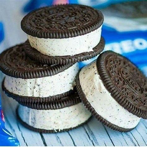 Oreo Ice Cream Sandwich Constantly Hungry Sandwiches Art Reference