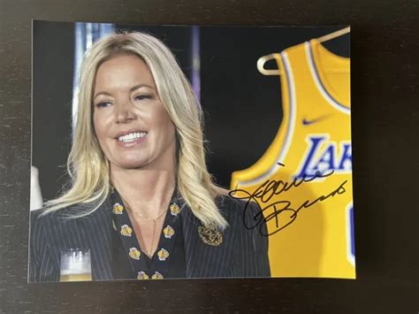 JEANIE BUSS LOS Angeles Lakers Signed 8X10 Photo Auto Autographed 39