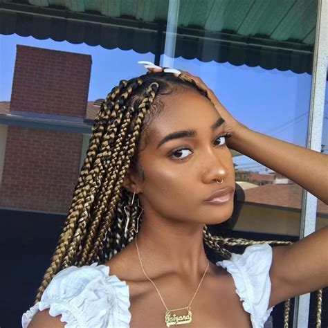 [updated] 30 Eye Catching Blonde Box Braids