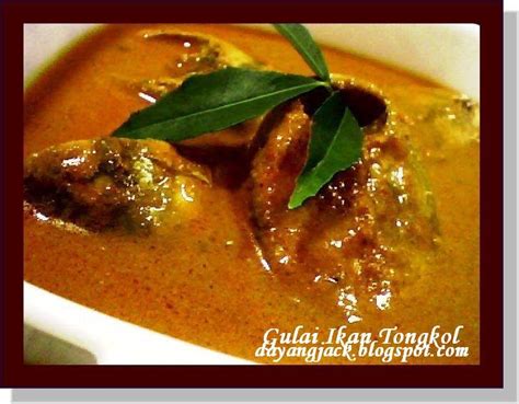 Bersihkan ikan kemudian rebus bersama 4 keping asam gelugor dan sedikit garam sehingga airnya. DapurKu SaYang: Gulai Ikan Tongkol (untuk nasi dagang)