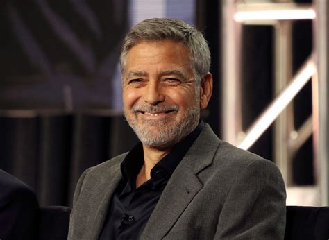 Clooney Returns To High School Read Catch 22 For Hulu Show Business