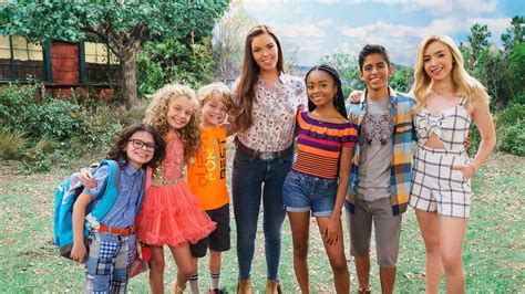 Bunkd Tv Series 2015 Backdrops — The Movie Database Tmdb