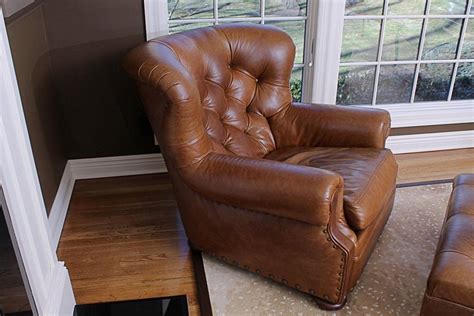 The flash furniture recliner chair with ottoman is the winner of our best pick. Super Luxe Ralph Lauren Tufted Leather Writer's Club Chair ...