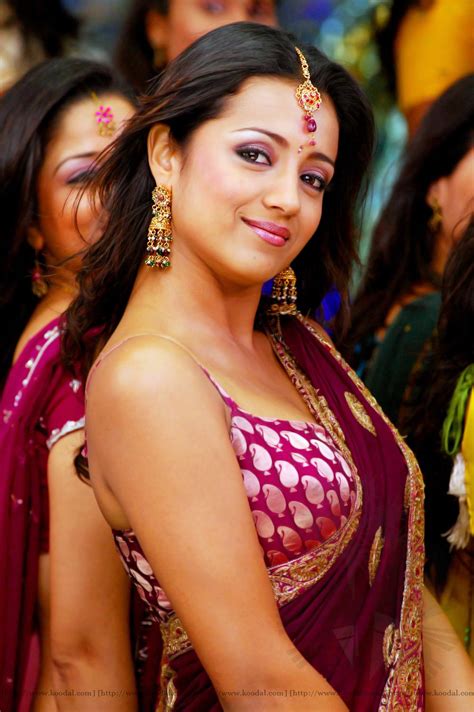 Her debut film was the telugu film photo (2006), before bagging a role and gaining attention in the film kattradhu thamizh (2007) with jiiva. Tamil Actress Wallpapers: Tamil actress trisha images