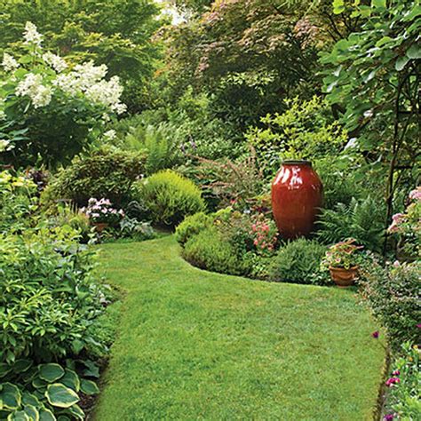 50 Clever Green Backyard Lanscaping Design Ideas 46 Beautiful
