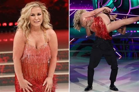 Anastacia Suffers Wardrobe Malfunction As She Flashes Intimates On Dancing With The Stars