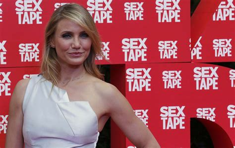 Cameron Diaz Throws Shade At Kim Kardashians Sex Tape Empire While