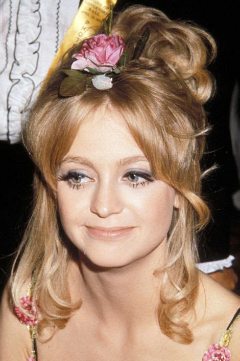 Goldie Hawn 70s Pictures Of Goldie Hawn Blonde Actresses