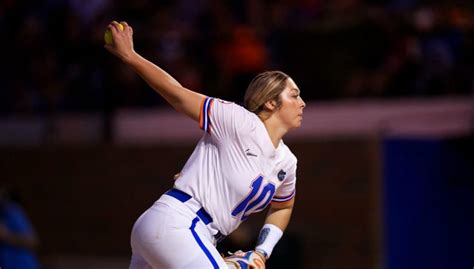 Florida Gators Softball Defeats Louisiana