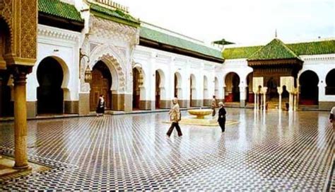 أقدم جوامع العالم جامع القرويين بالمغرب مبتدا