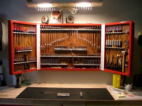 50 Modern Garage Decor With Tools Arrangement Ideas