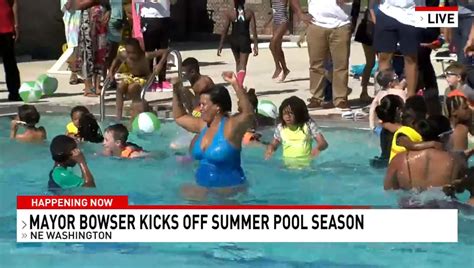 Mayor Muriel Bowser Takes Her Traditional Plunge To Kick Off Dcs