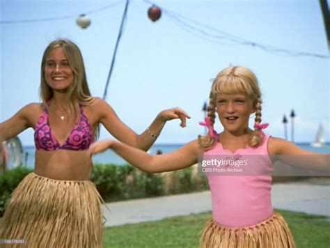 Maureen Mccormick As Marcia Brady And Susan Olsen As Cindy Brady In