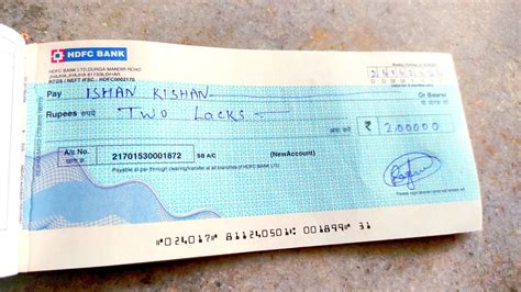 Hdfc Cheque Book Fill How To Fill Check Youtube