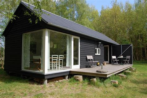 Sommerhaus piu is a modern prefab vacation home by industrial designer patrick frey and architect björn götte. Economical Prefab Tiny House Kits