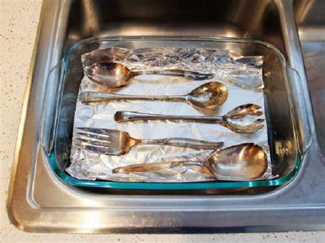 Tin Foil Hacks That Will Make Your Life So Much Easier ...