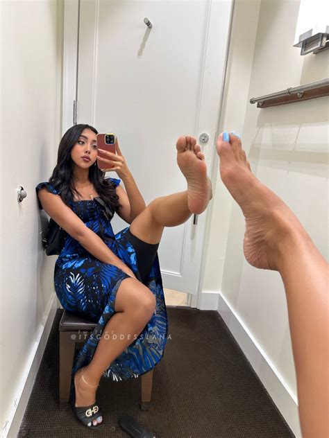 Goddess Lana On Twitter Get On Your Knees Suck My Toes In The Dressing Room