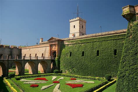 Visitar El Castillo De Montjuic Todo Lo Que Tienes Que Saber Pequeviajes