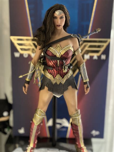 Wonder Woman 1984 12 Inch Action Figure 1 6 Scale Series Wonder Woman Hot Toys 906792 Pre Order