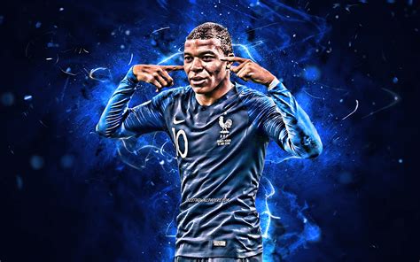 Here you can download the new kylian mbappe wallpapers hd 2021. Kylian Mbappé HD Wallpaper | Background Image | 2880x1800 ...