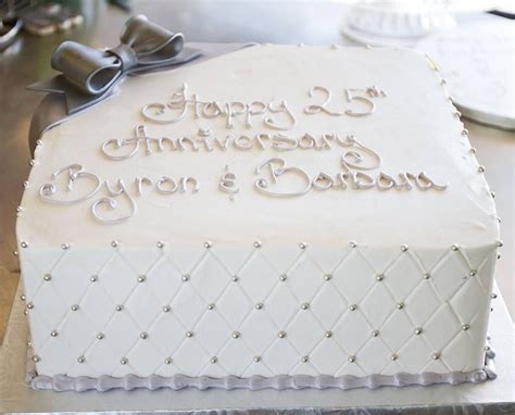 A Silver 25th Anniversary Cake Cake 003 Anniversary Cakes