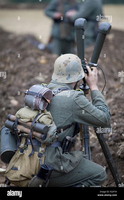 World War 11 Soldiers On The Battlefield Stock Photo Alamy