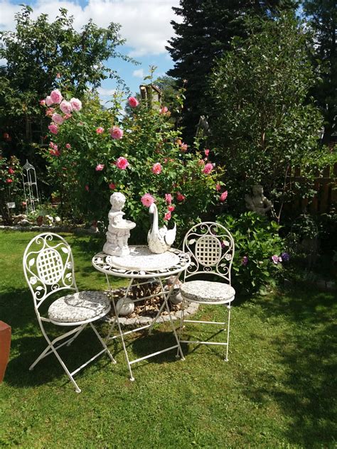 Maybe you would like to learn more about one of these? Erholung im eigenen Garten finden - Roswitha-Faist