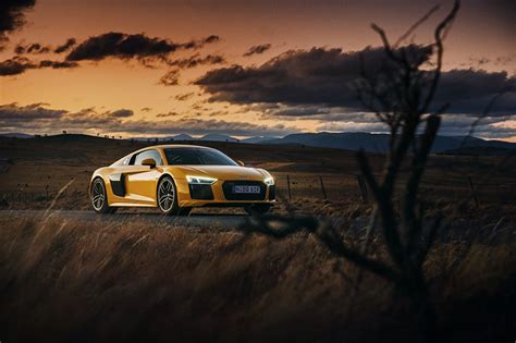 Fonds Decran Audi R8 V10 Jaune Voitures Télécharger Photo