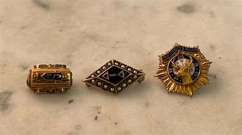 3 10k Gold Lapel Pins Baer Auctioneers Realty Llc