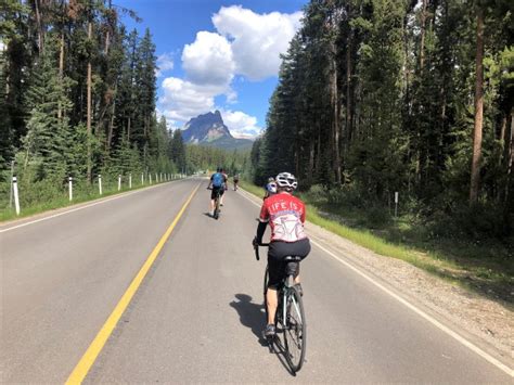 Johnston Canyon Hike Bow Valley Parkway Closes And Becomes Cycling