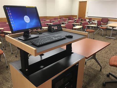 Duquesne Designedenhanced Podiums Are Making Classrooms More Accessible