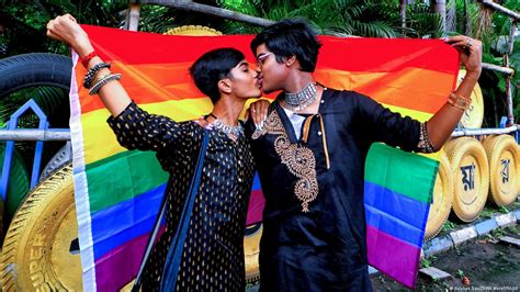 India Gay Marriage Recognition Referred To High Court Dw