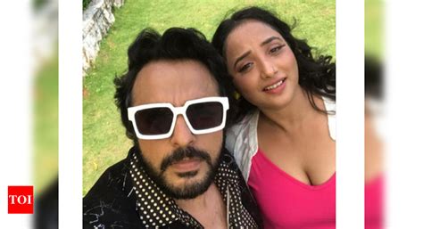 Vinay Anand Shares A Cute Selfie With Co Star Rani Chatterjee
