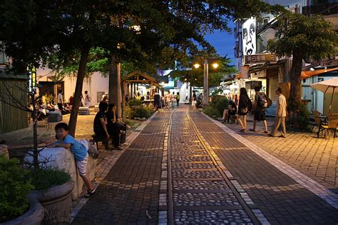 Jun 10, 2021 · 國內新冠肺炎疫情嚴峻，市場生意明顯下滑，花蓮縣蔬果合作社推出蔬果宅配箱，每週熱賣700箱，其中外縣市訂購量占9成，也開放民眾自行取貨. 1花蓮市舊鐵道行人徒步區0010