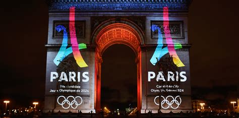 A Paris La Candidature Aux Jo 2024 Au Cœur Des Festivités Du Nouvel An