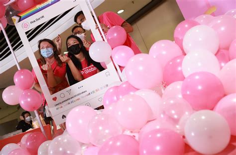 Same Sex Couples Stress Inclusivity At Hong Kongs Pink Dot Festival