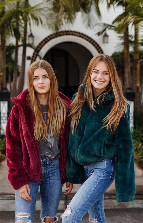 If you have any teenagers on your list, you're probably already dreading trying to find a good present. Christmas Gifts Ideas For Teen Girls | Salty Lashes
