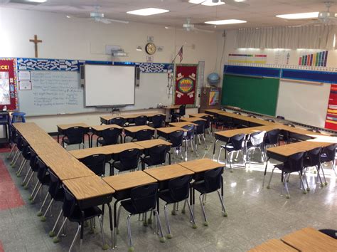 Pin By 주연 김 On Oganization Classroom Seating Arrangements Classroom
