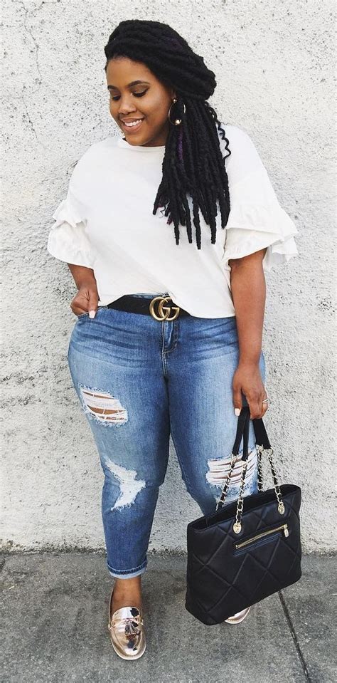 Stylish Plus Size Jeans Outfit With White T Shirt