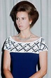 Princess Anne Beautiful - Princess Anne Stuns Royal Fan With Card ...