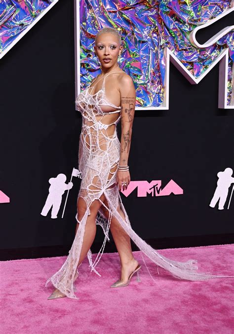 Doja Cat Wears Naked Spider Web Dress To The 2023 Mtv Vmas