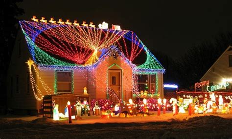 Crazy Christmas Lights 15 Extremely Over The Top Outdoor Displays