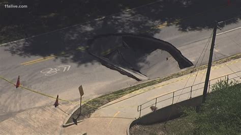 Large Sinkhole Shuts Down Road Between Rockdale Schools In Conyers