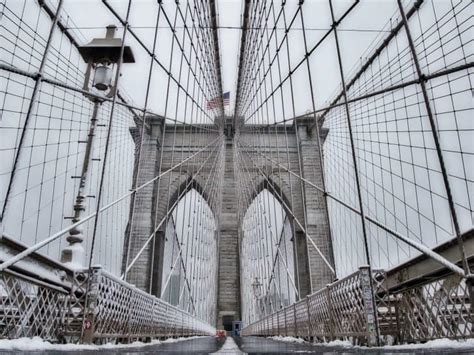 The Brooklyn Bridge In Winter Brooklyn Bridge Snow Photos