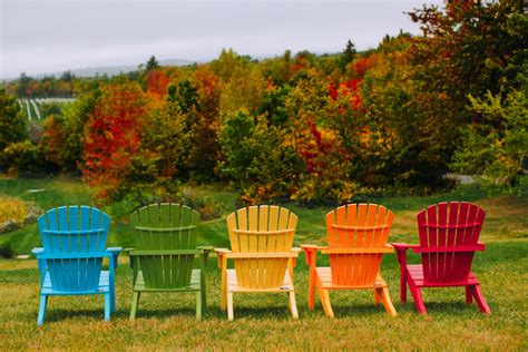 Why Book A Romantic Fall Getaway In New England Shannon Shipman