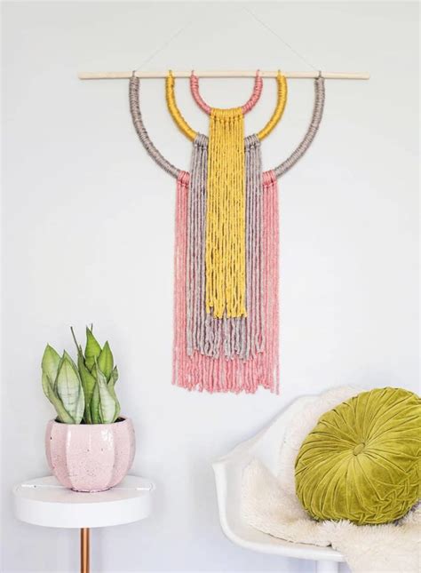 9 Diy Yarn Wall Hangings For A Boho Touch Shelterness