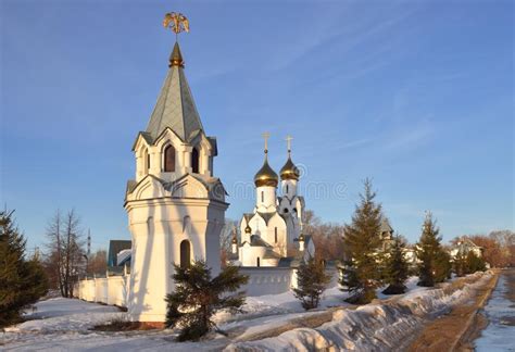 Archangel Michaels Kyrka I Novosibirsk Fotografering F R Bildbyr Er