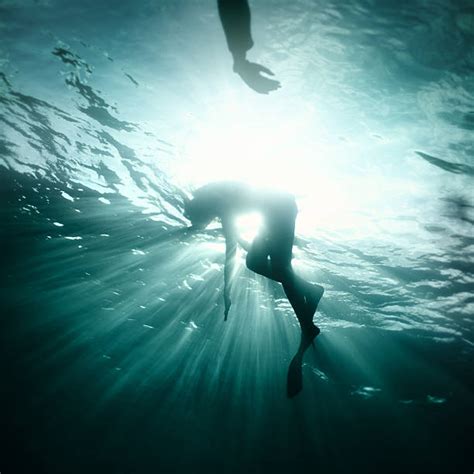 Women Drowning Underwater Pictures Images And Stock Photos Istock